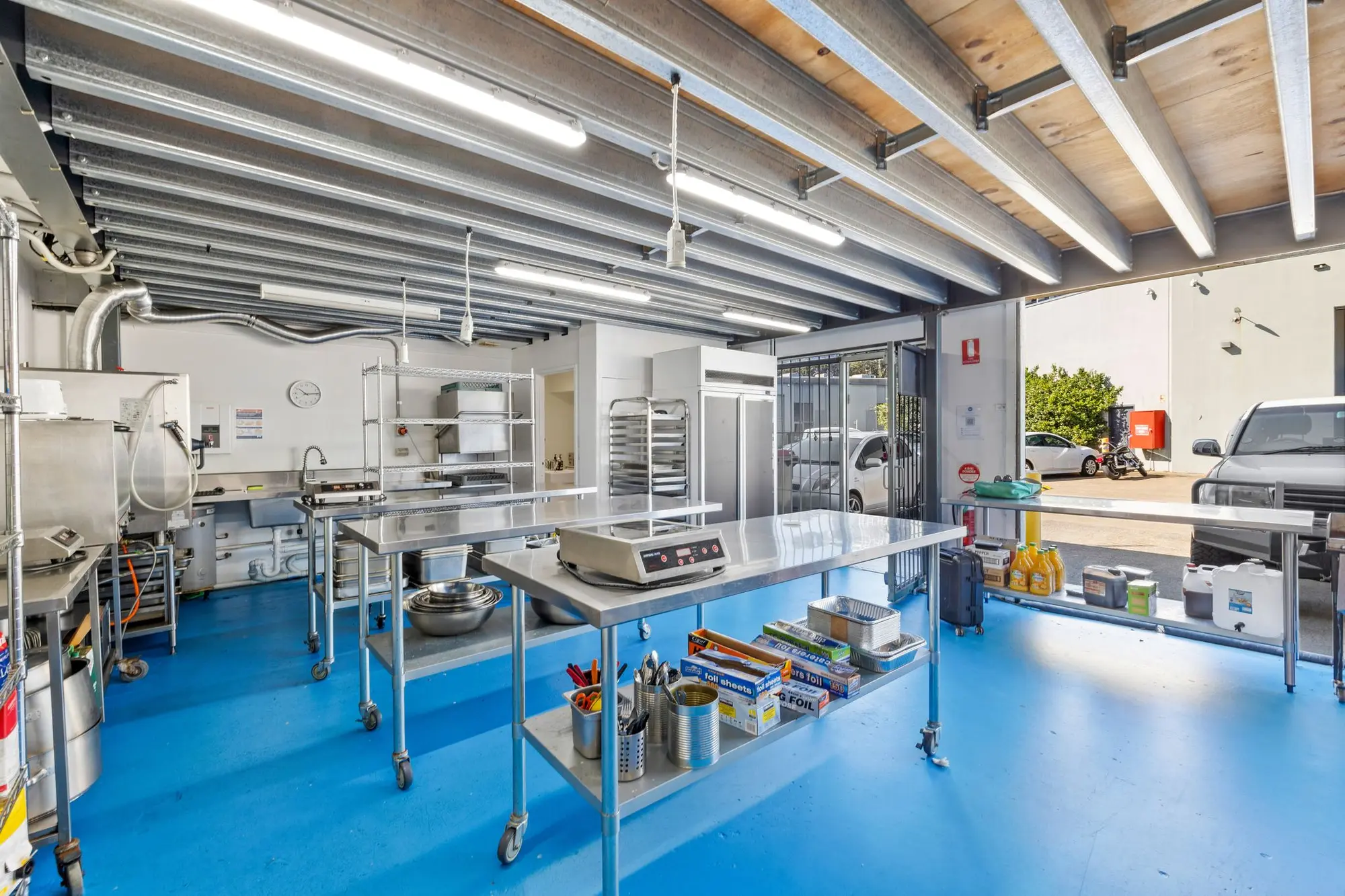 GREAT SPACE FOR CATERING BUSINESS GREAT SPACE FOR CATERING BUSINESS