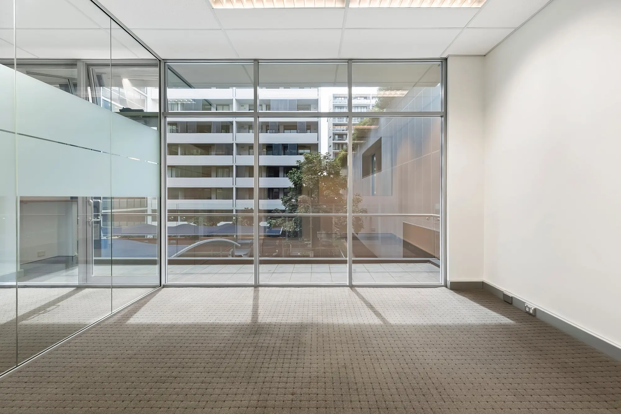 OFFICE SUITE AT MASCOT STATION OFFICE SUITE AT MASCOT STATION